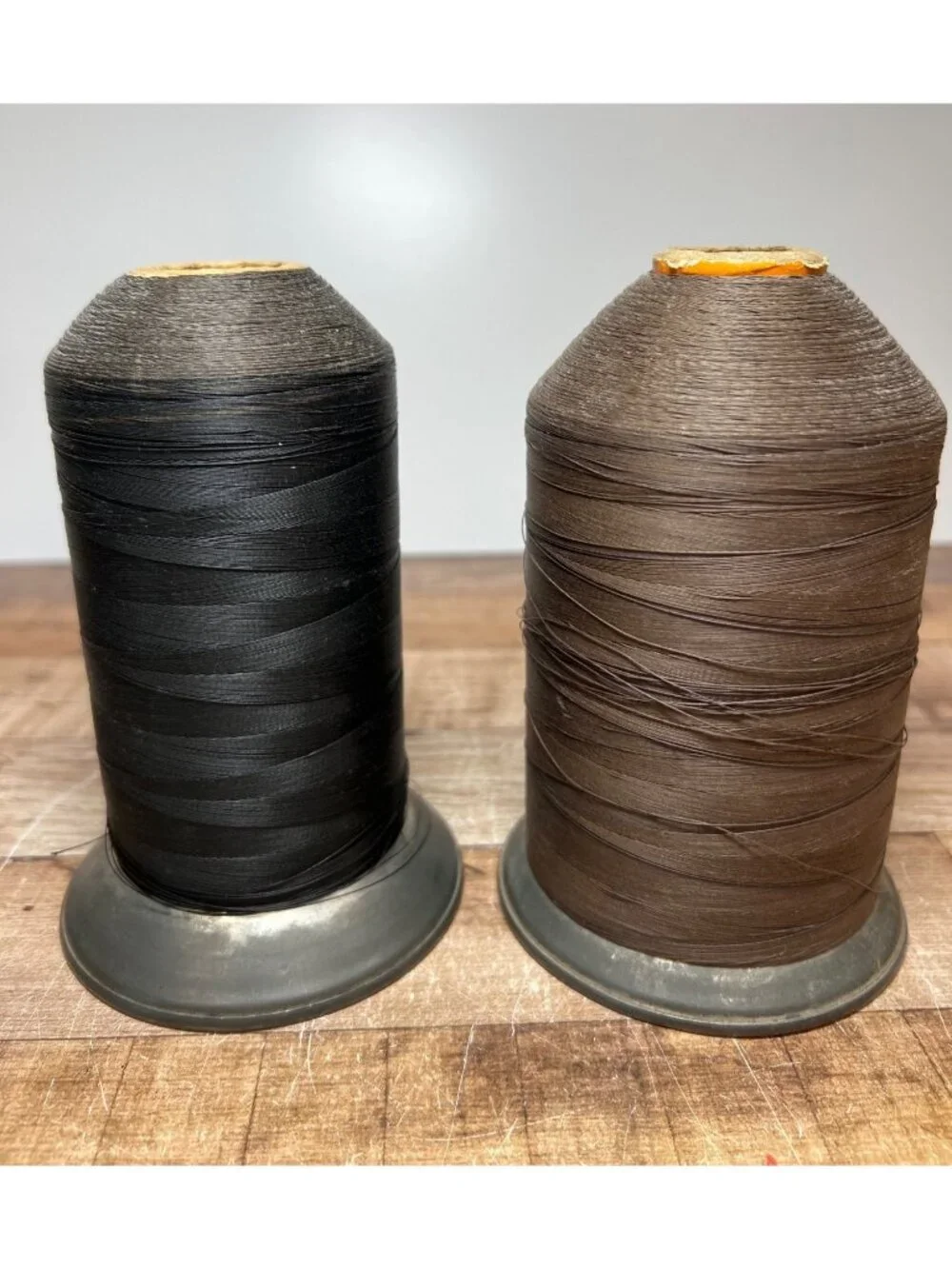 Vintage Industrial Spools Of Thread By Dean & Sherk Co. Black & Brown Metal Base
